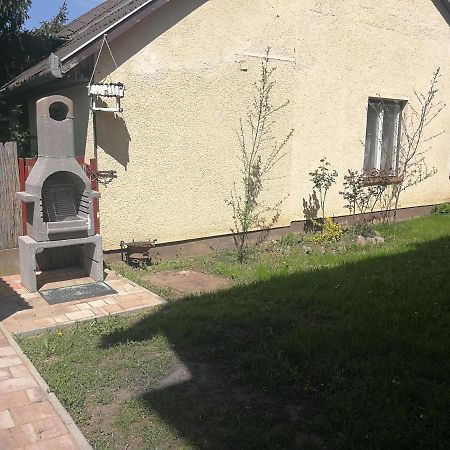 Rubin Apartman Hajduszoboszlo Exterior photo